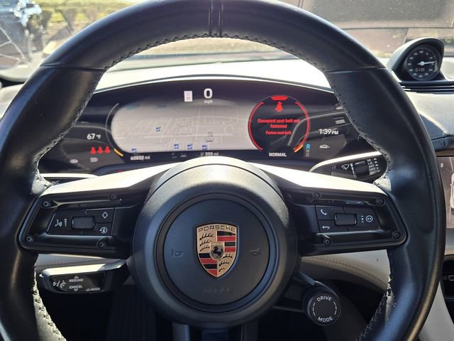 Used 2020 Porsche Taycan 4S image 27