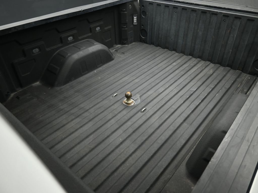 Used 2021 Chevrolet Silverado 1500 RST image 23