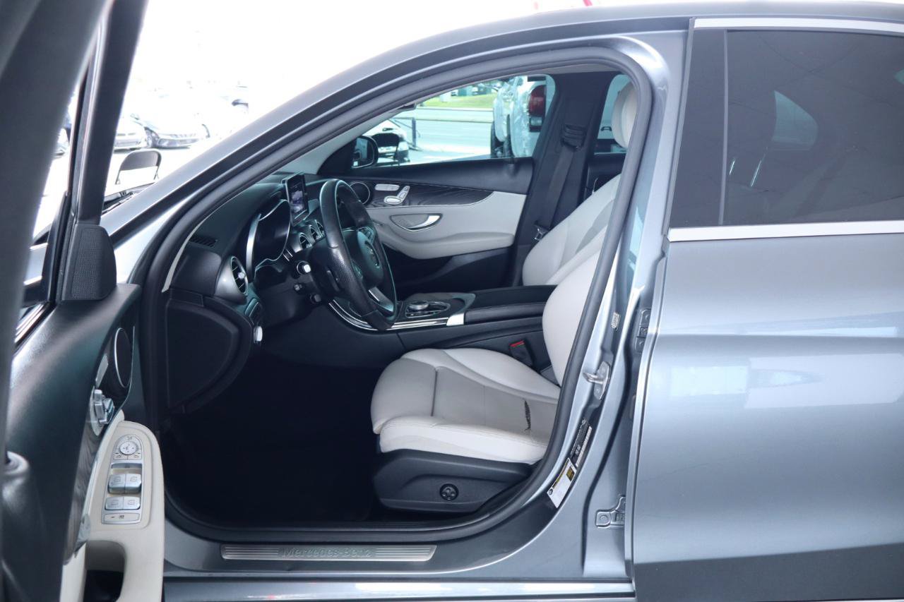 Used 2017 Mercedes-Benz C 300 4MATIC Sedan w/ Premium 1 Package image 15
