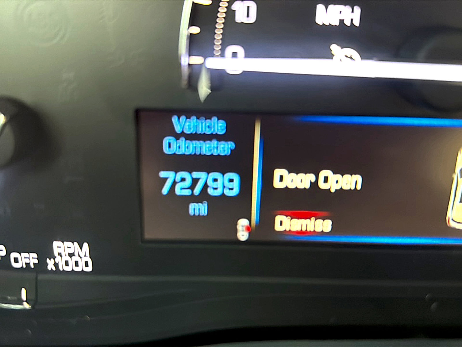 Used 2018 Cadillac XT5 Luxury w/ Driver Awareness Package AWD/4WD image 8