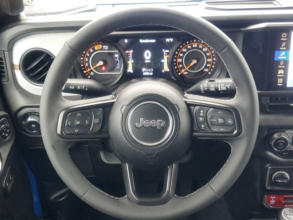 Used 2025 Jeep Wrangler Unlimited Sport AWD/4WD image 24