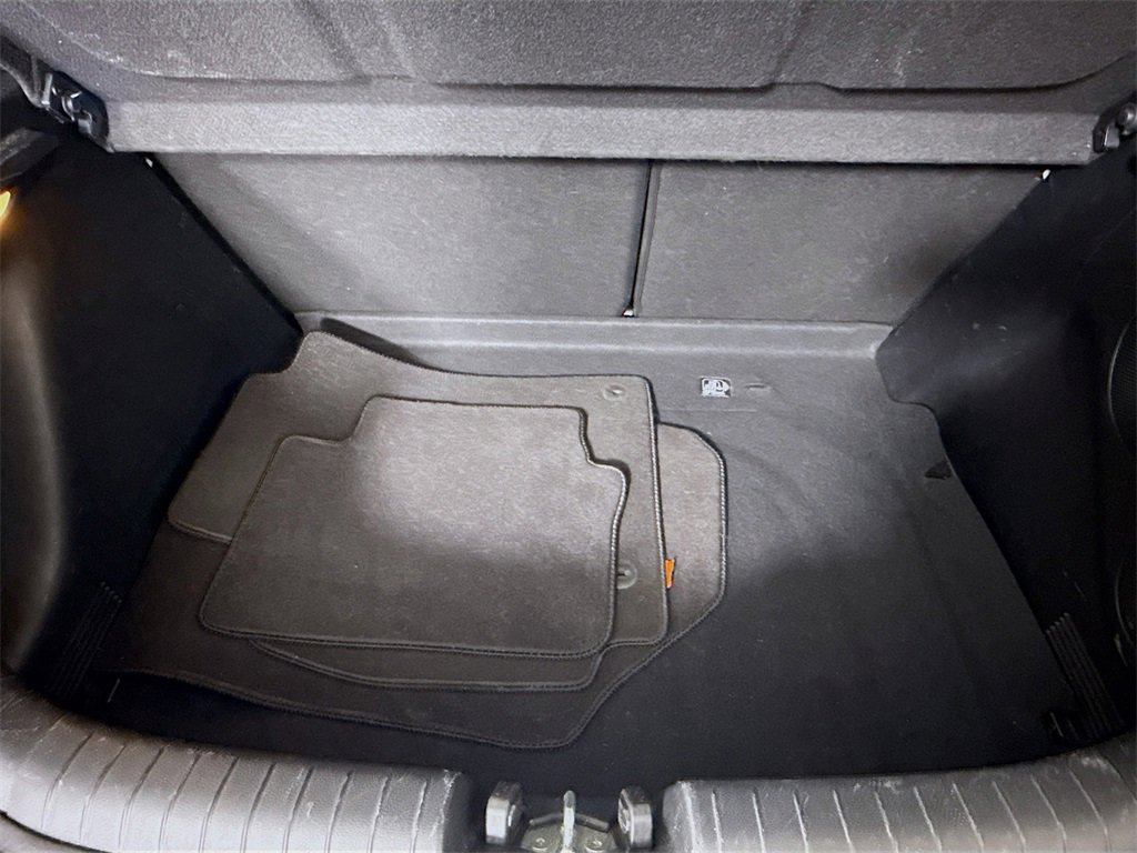 Used 2020 Hyundai Veloster 2.0 Premium image 28