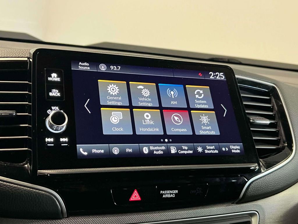 Used 2025 Honda Ridgeline Sport image 28