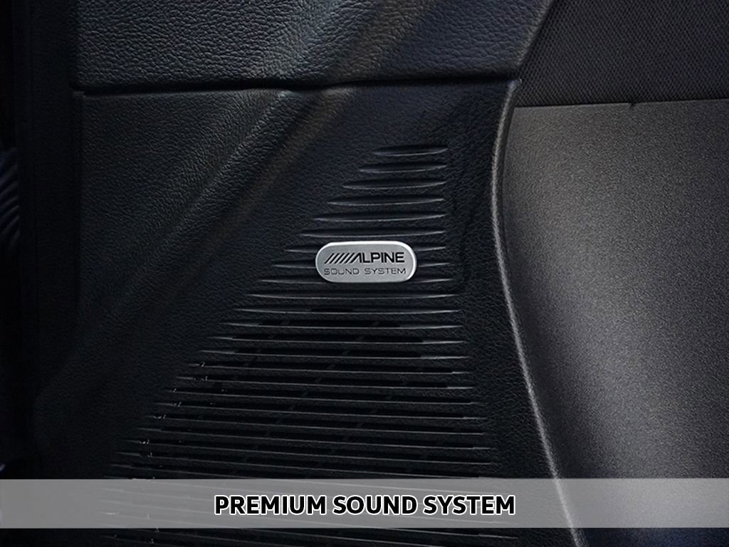 Used 2021 Dodge Challenger R/T Scat Pack RWD image 3