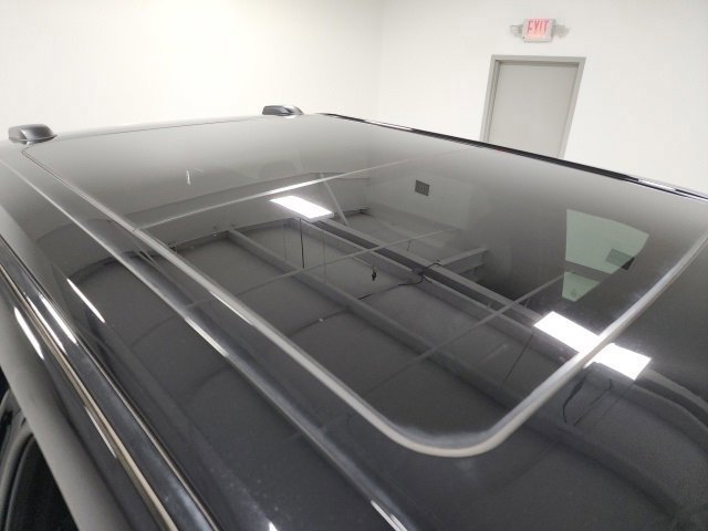 Used 2025 Ford F150 Raptor image 16