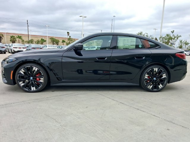 New 2026 BMW M440i w/ Premium Package RWD image 3