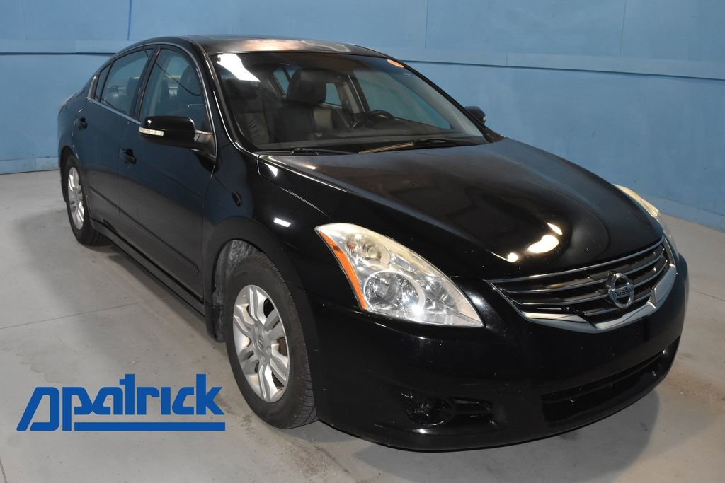 Used 2010 Nissan Altima 2.5 SL w/ SL Pkg FWD image 1