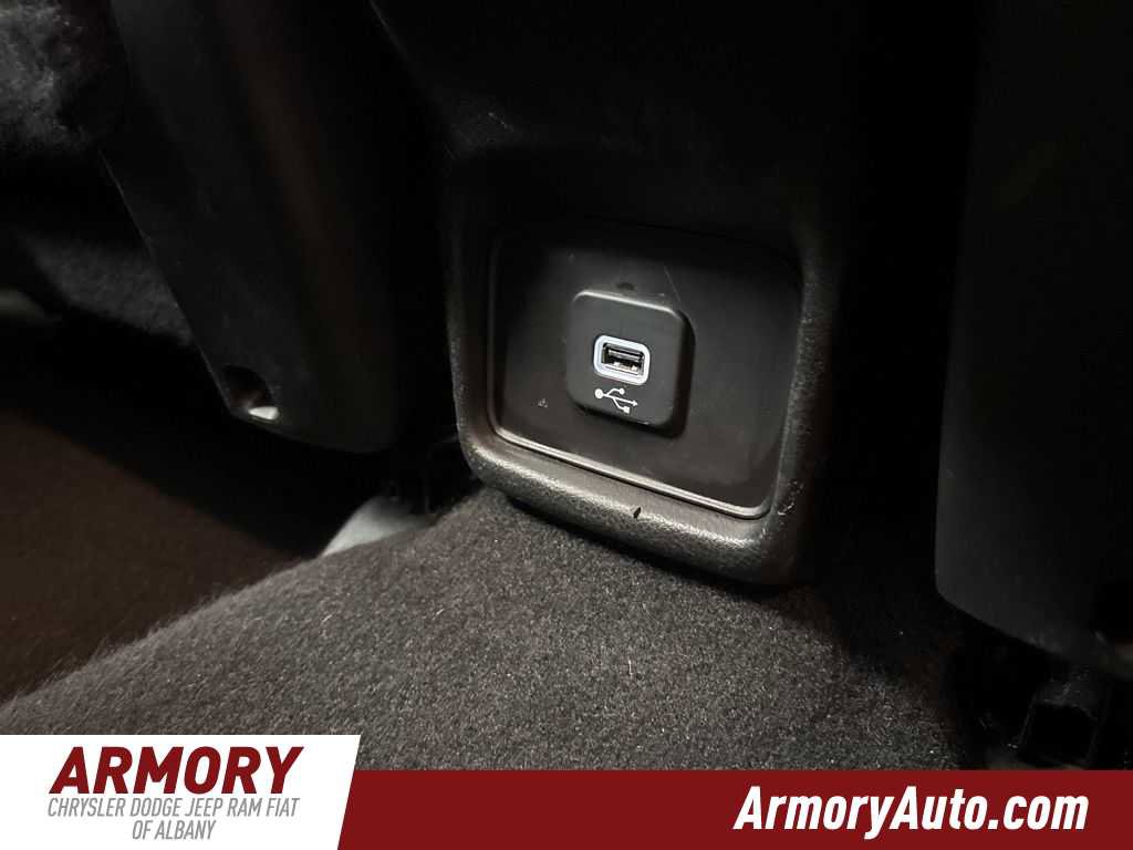 Used 2020 Jeep Compass Sport image 32