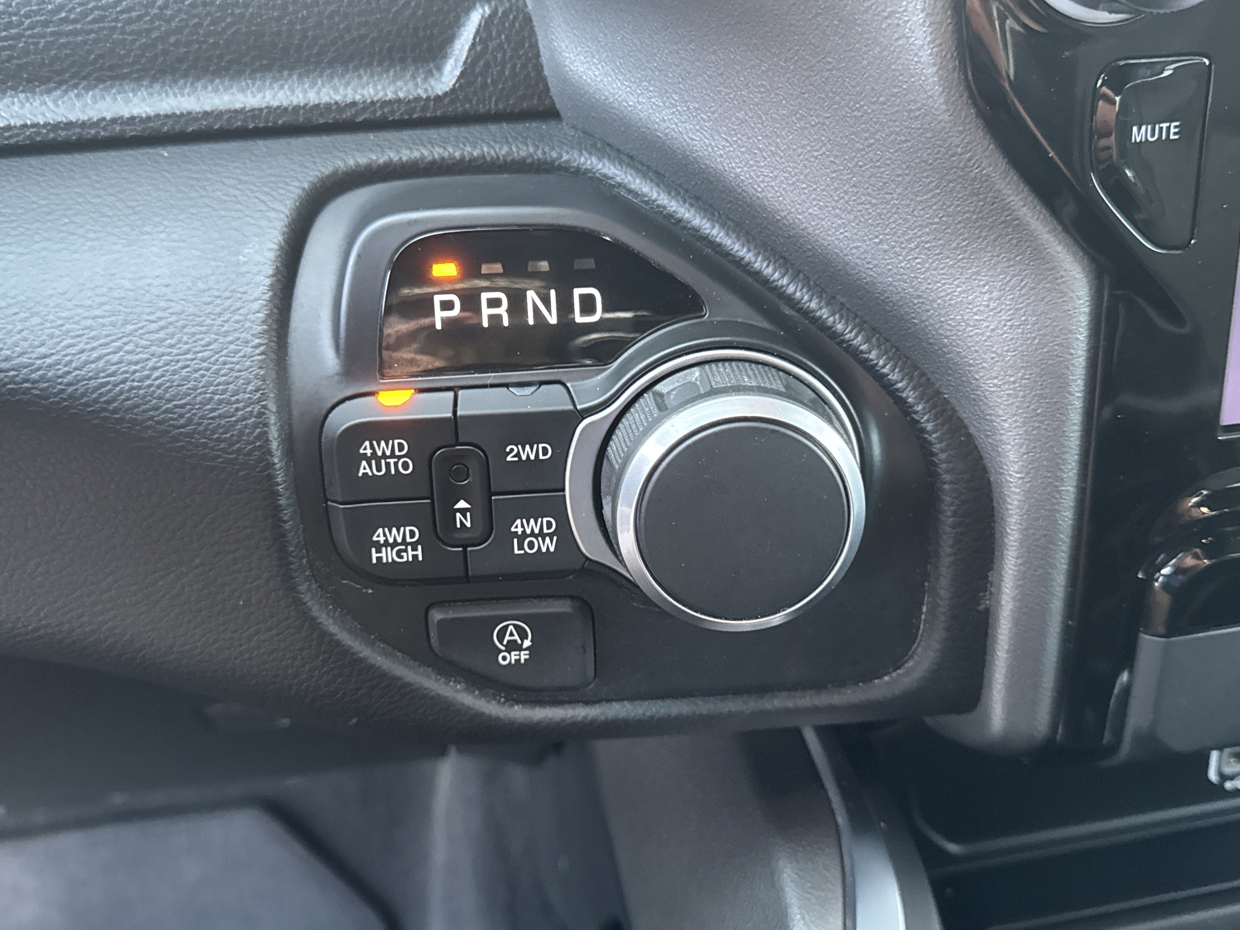 Used 2025 RAM 1500 Big Horn image 27