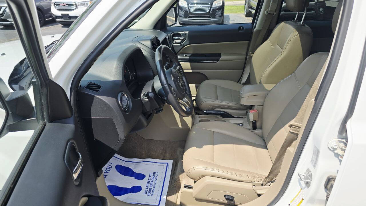Used 2015 Jeep Patriot Limited w/ Sun/Sound Group AWD/4WD image 11