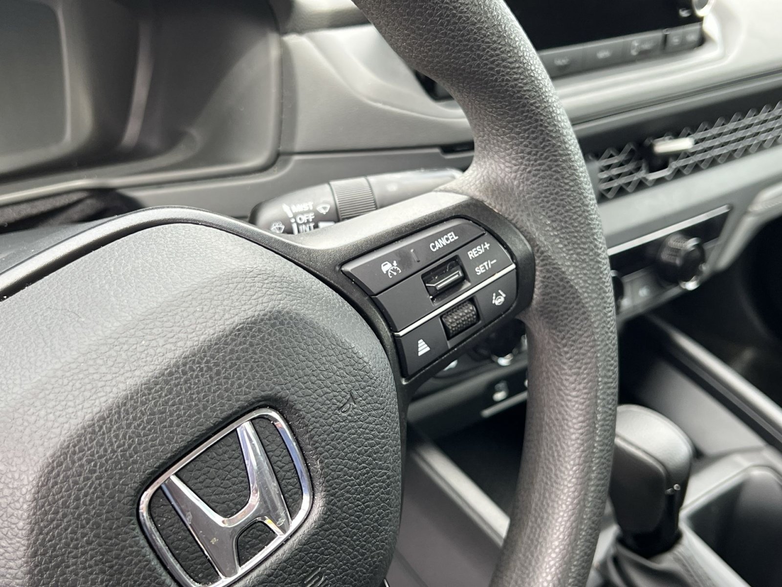 Used 2023 Honda Accord EX image 33