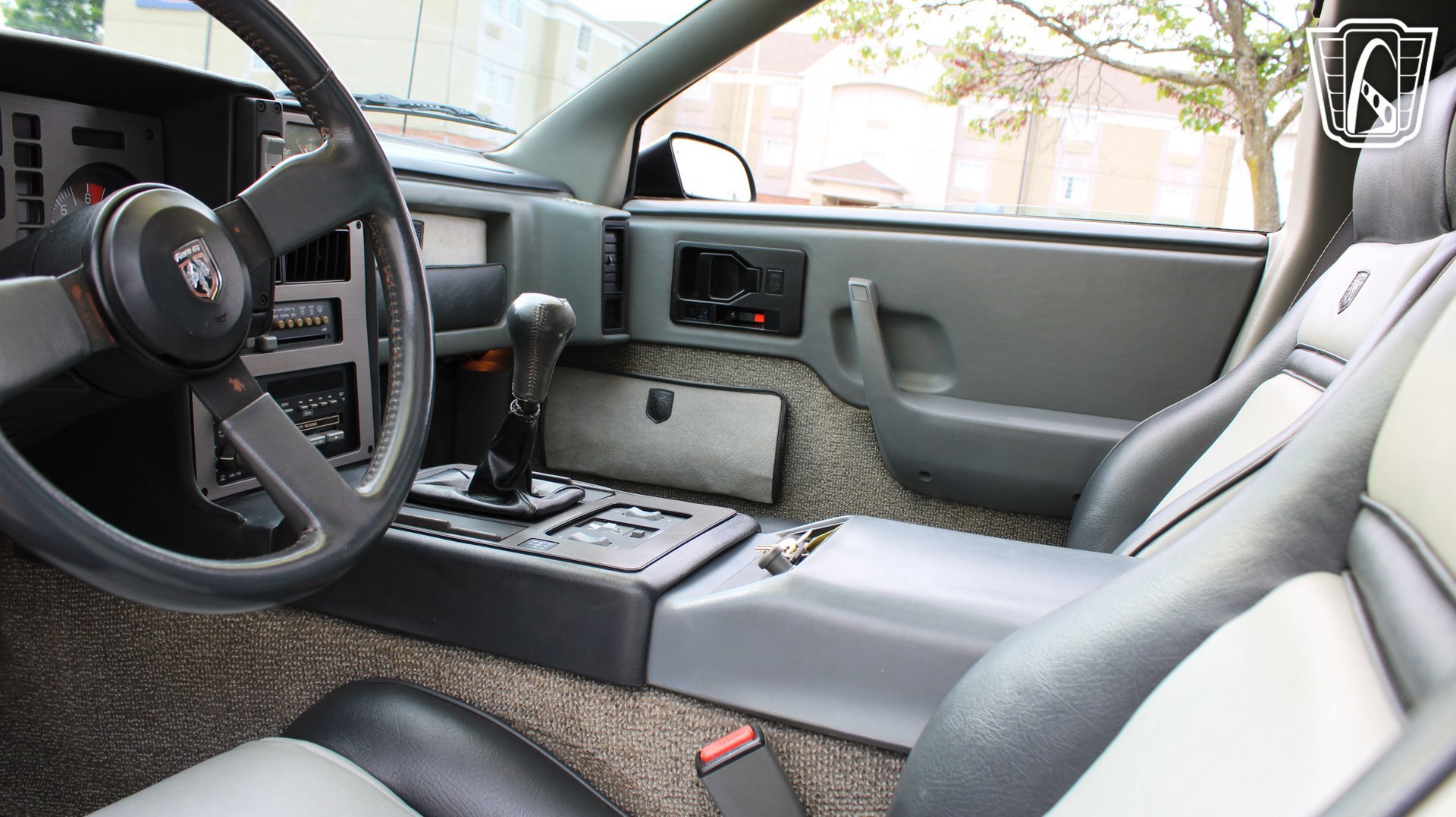 Used 1987 Pontiac Fiero GT RWD image 9