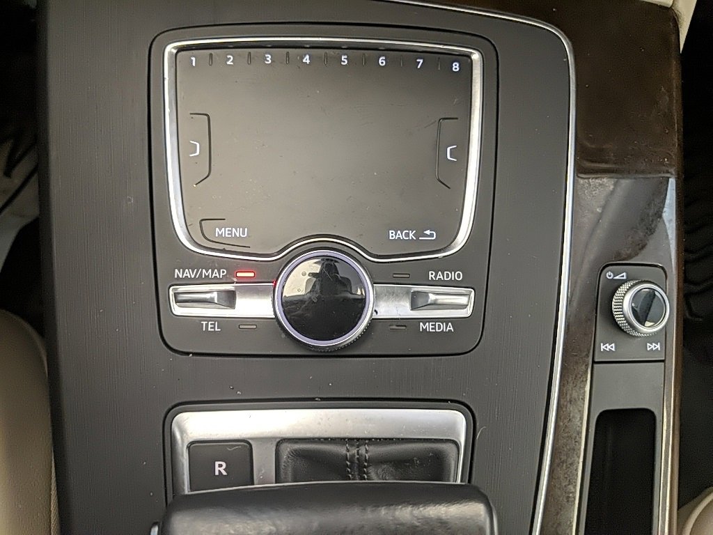 Used 2018 Audi Q5 2.0T Premium Plus w/ Premium Plus Package image 25