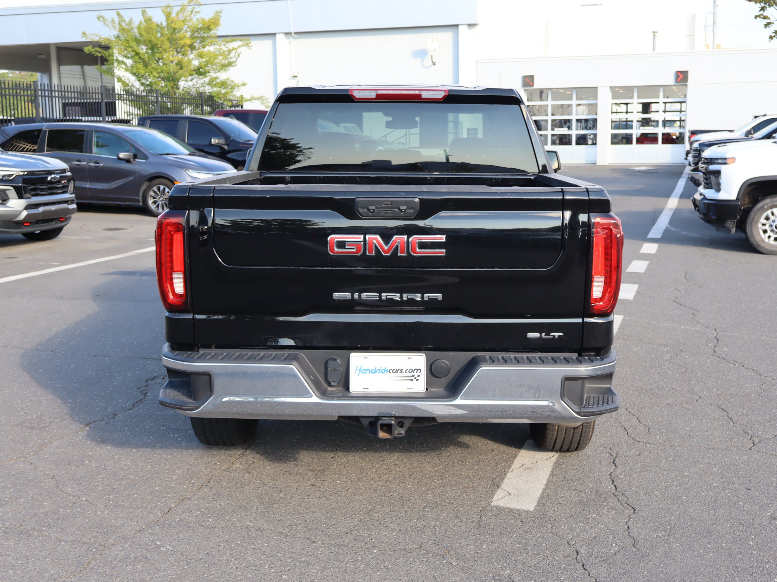 Used 2025 GMC Sierra 1500 SLT AWD/4WD image 20