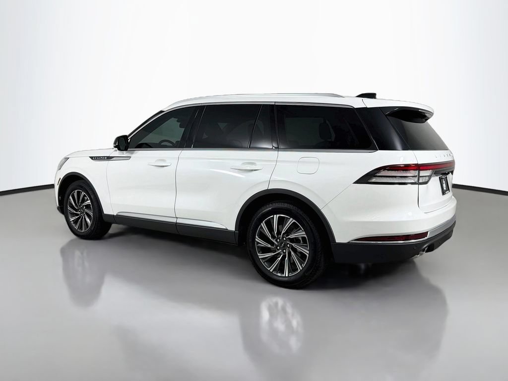 Used 2026 Lincoln Aviator 2WD image 7