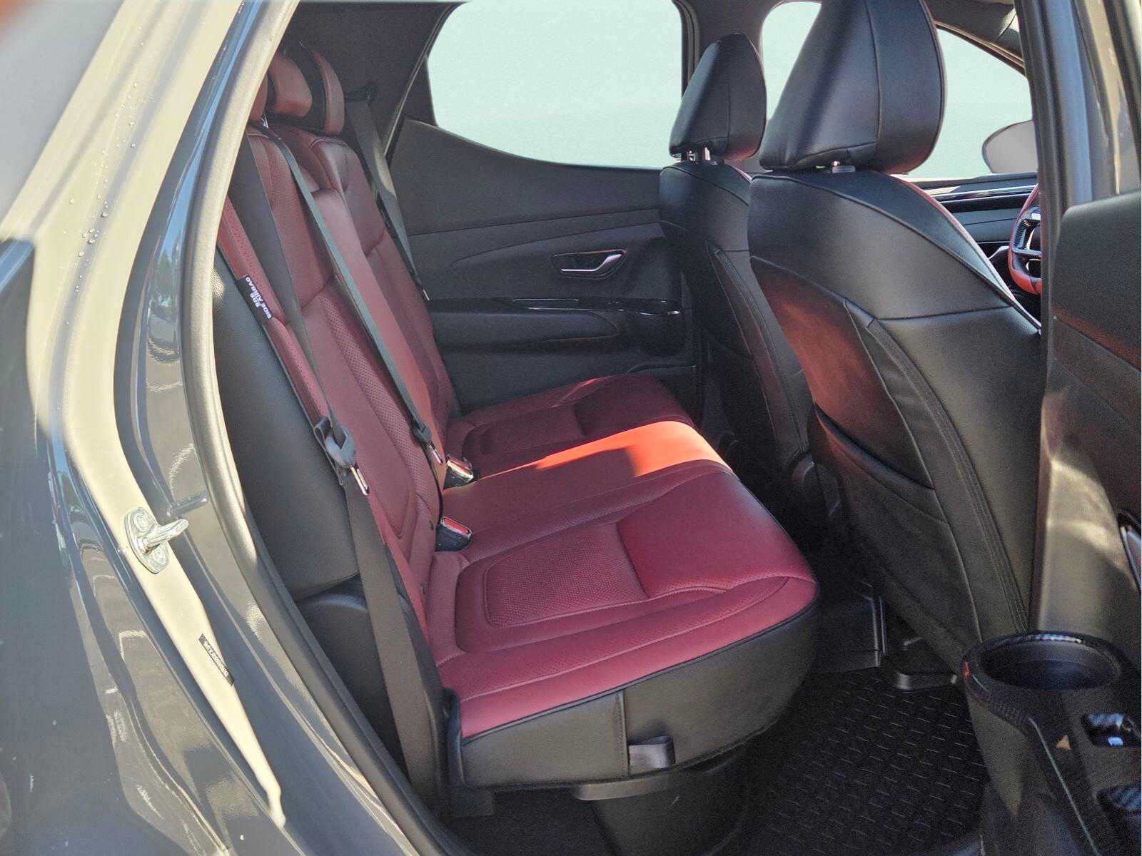 Used 2024 Hyundai Santa Cruz SEL w/ Activity Package FWD image 4