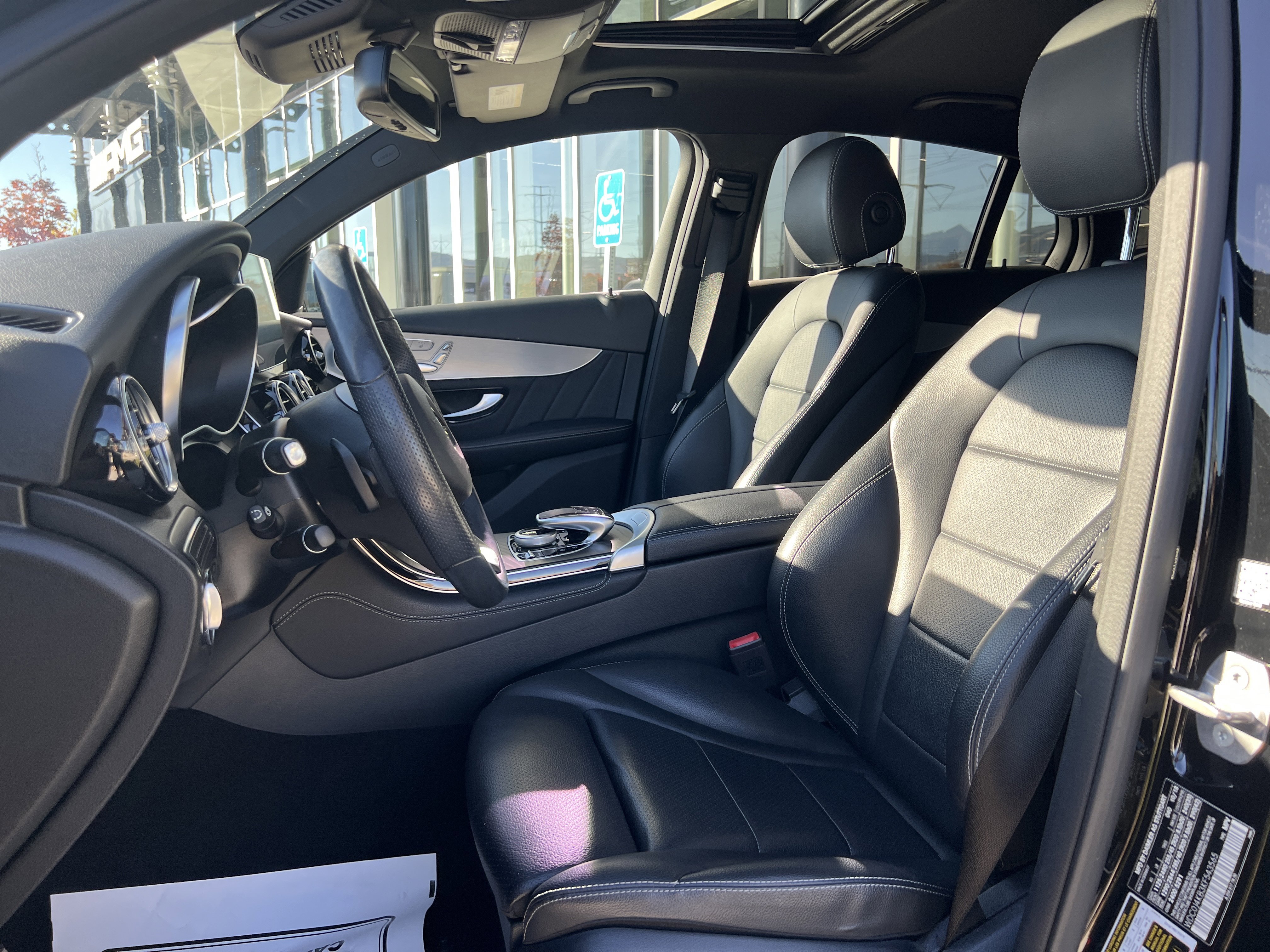 Used 2019 Mercedes-Benz GLC 300 4MATIC Coupe image 11