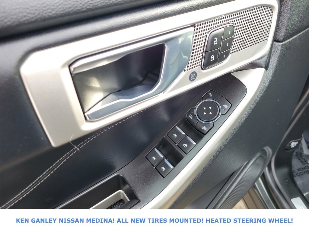 Used 2022 Ford Explorer Limited w/ Equipment Group 301A image 39