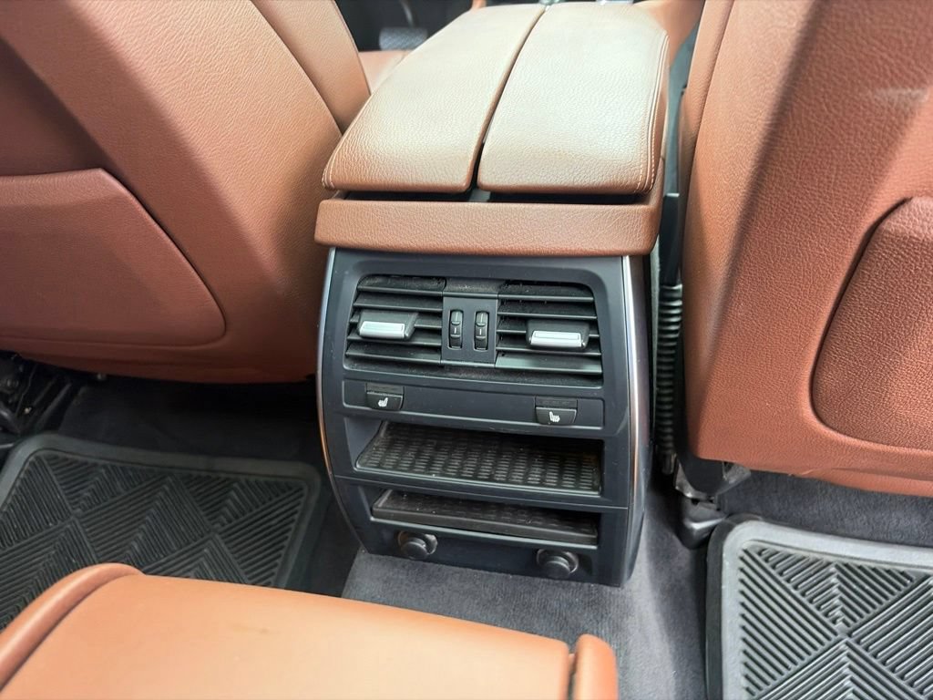 Used 2011 BMW 535i xDrive AWD/4WD image 18