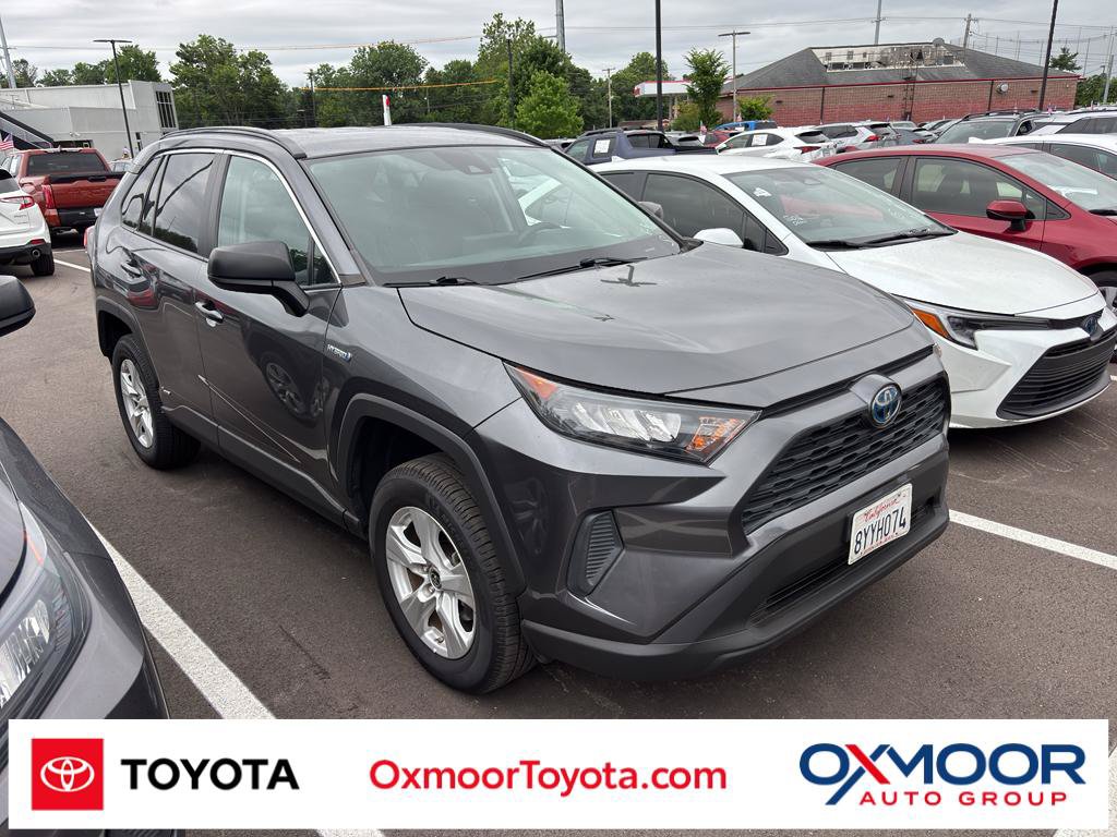 Used 2021 Toyota RAV4 LE AWD/4WD image 1