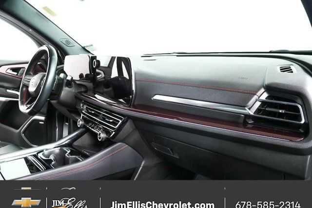 Certified 2024 Chevrolet Traverse RS image 25