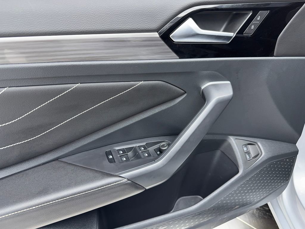 Used 2024 Volkswagen Jetta SEL FWD image 38