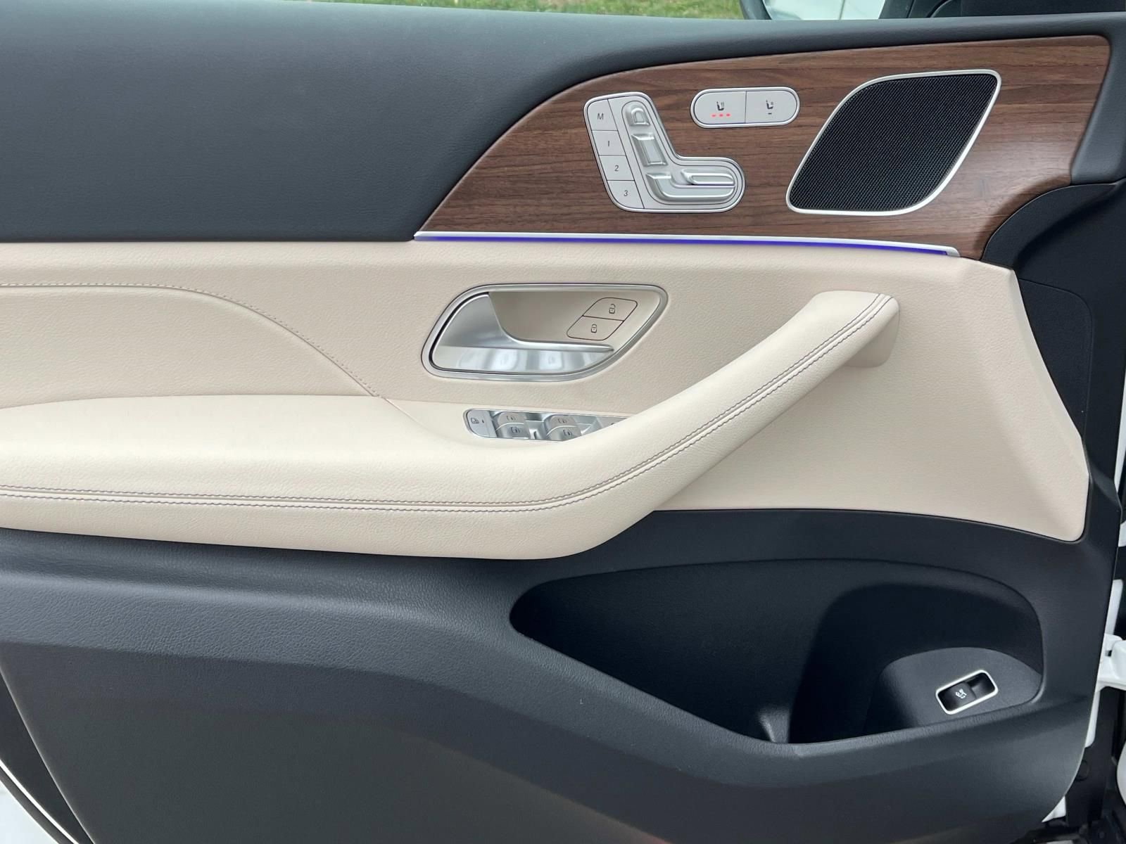 Certified 2025 Mercedes-Benz GLE 350 4MATIC image 18