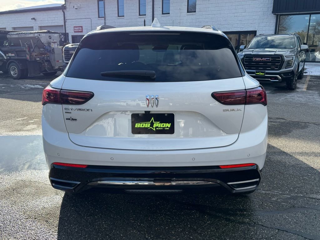 Used 2025 Buick Envision Sport Touring image 4