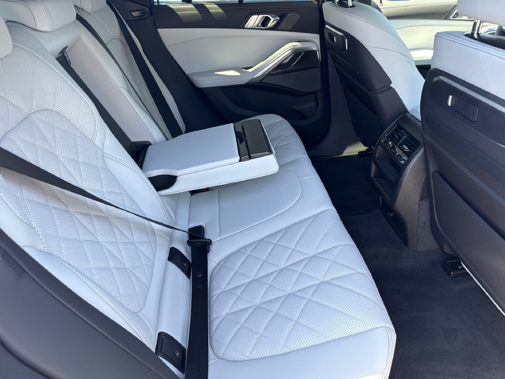New 2027 BMW X6 M60i AWD/4WD image 16