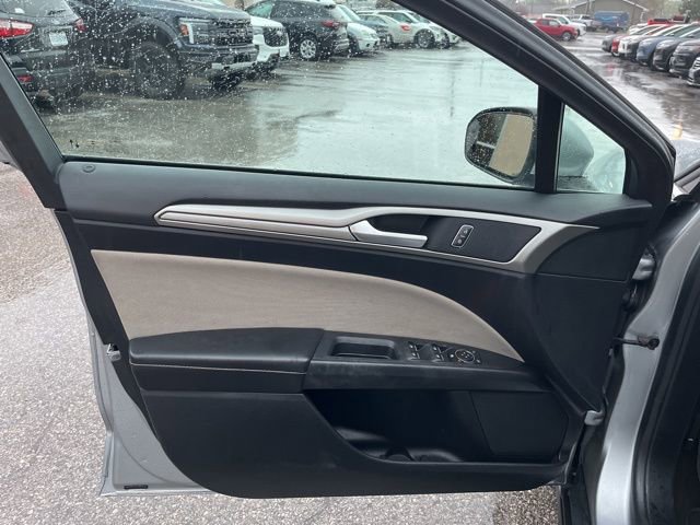 Used 2020 Ford Fusion S FWD image 13