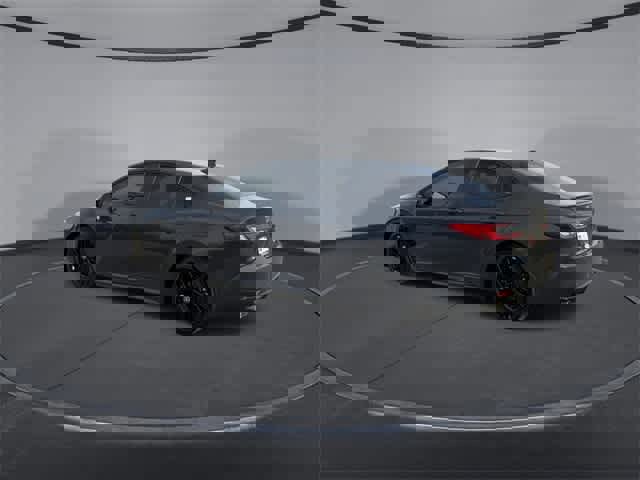 Used 2025 Toyota Camry SE image 6