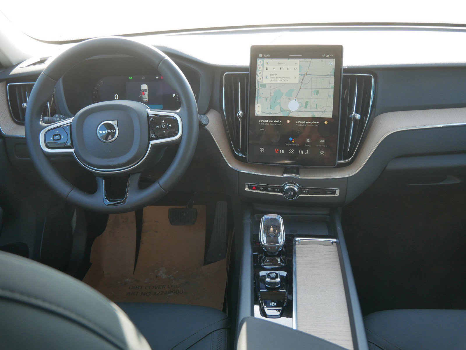 New 2026 Volvo XC60 T8 Plus w/ Protection Package Premier image 7