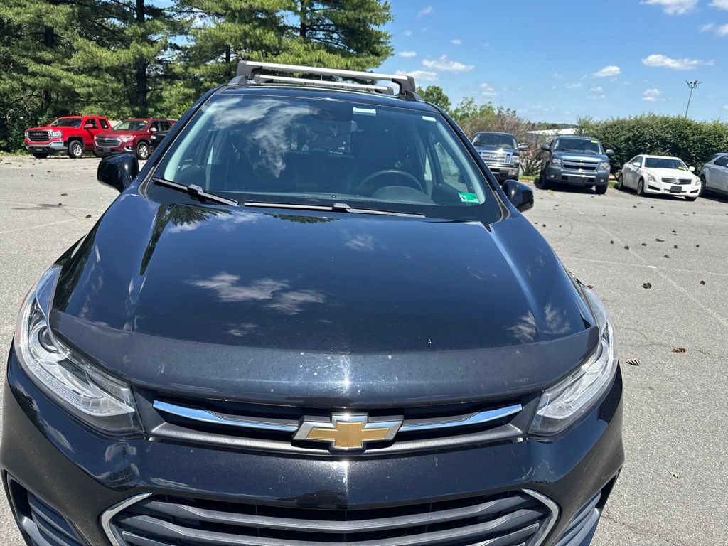 Used 2019 Chevrolet Trax LT w/ Driver Confidence Package FWD image 4