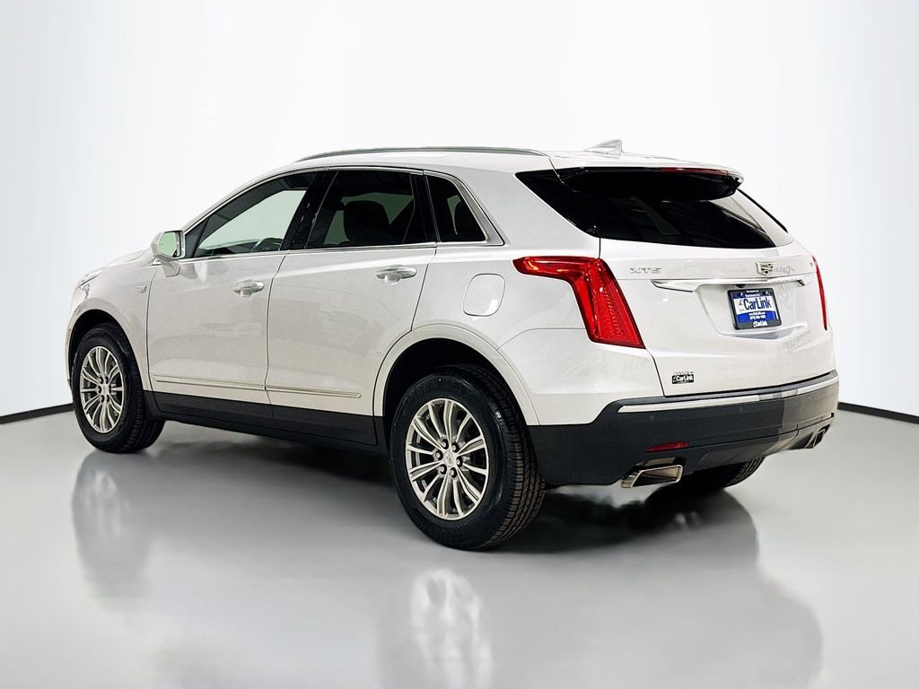 Used 2018 Cadillac XT5 Luxury w/ Driver Awareness Package image 4
