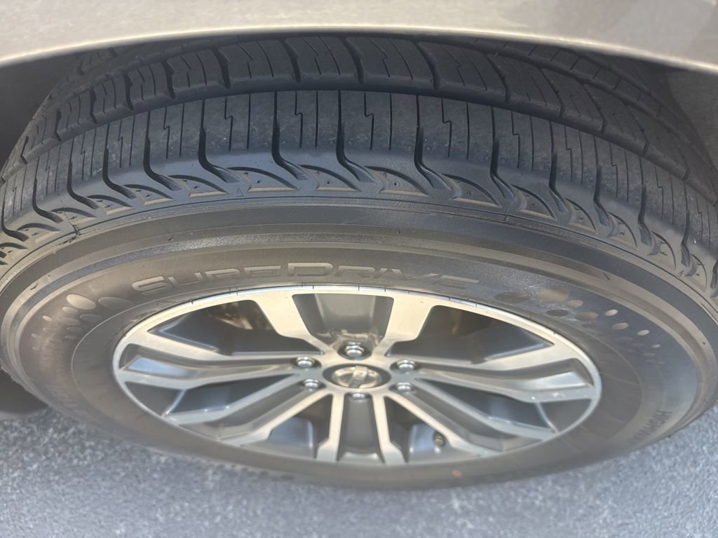 Used 2020 Nissan Armada SL w/ Premium Package RWD image 9