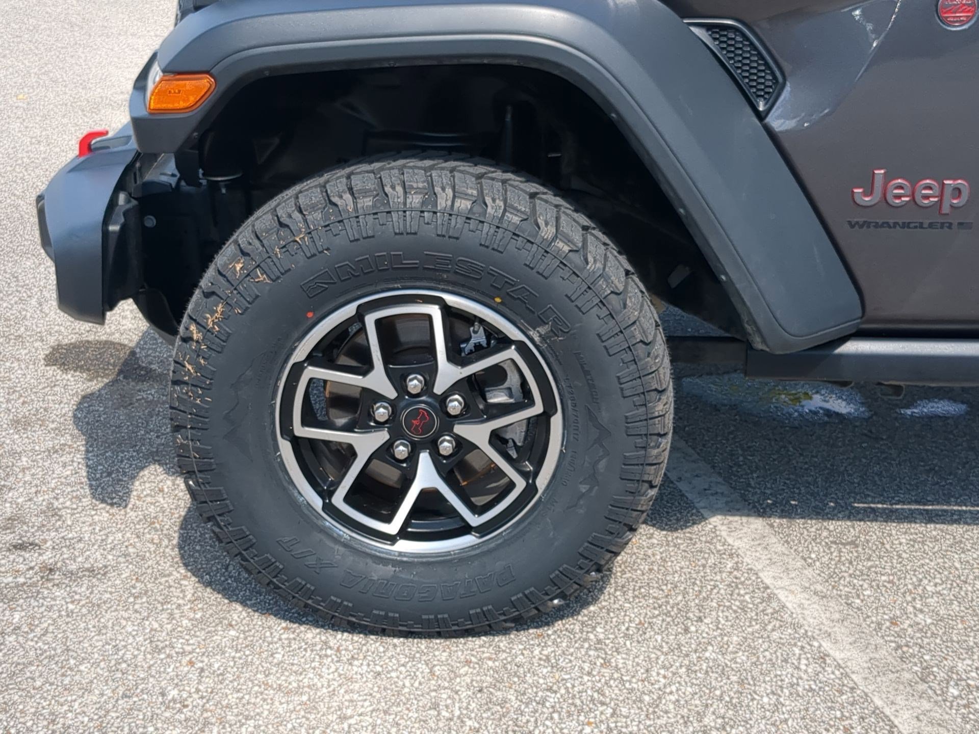 Used 2024 Jeep Wrangler Unlimited Rubicon image 11