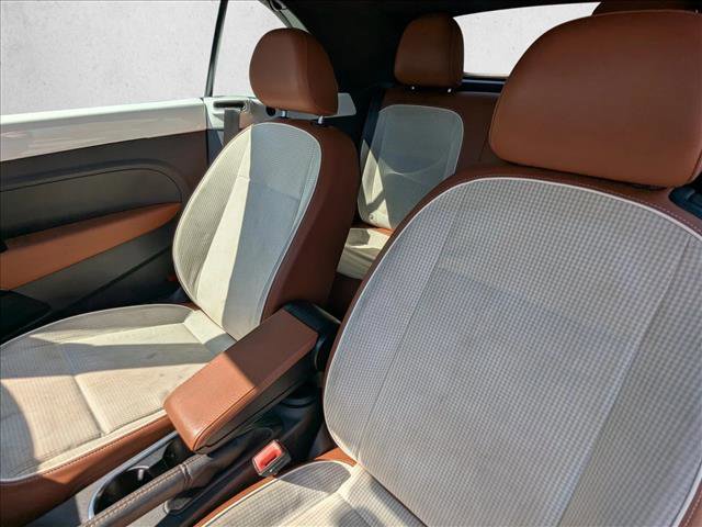 Used 2015 Volkswagen Beetle 1.8T image 12