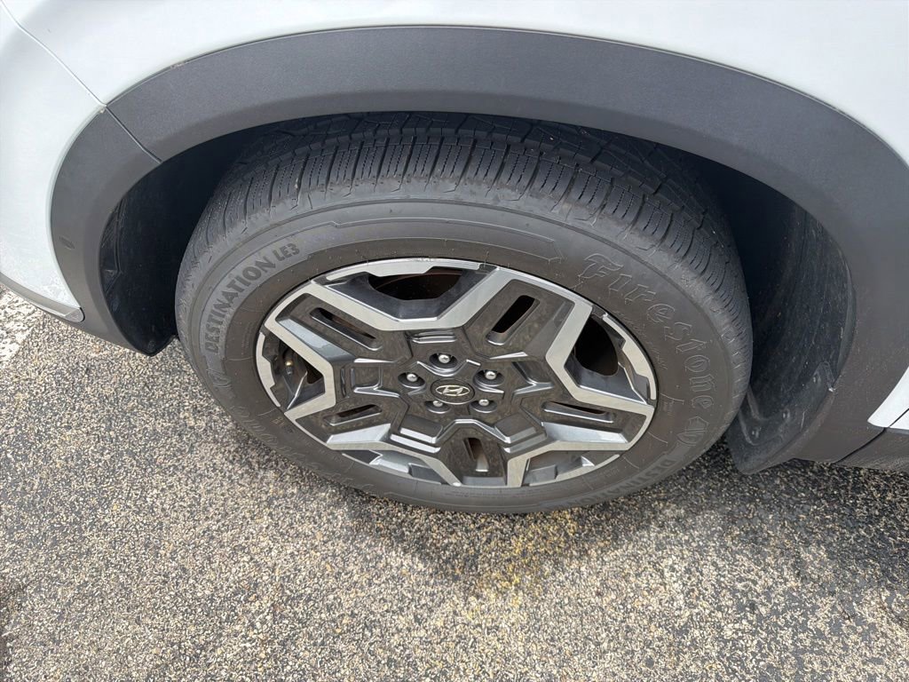 Used 2022 Hyundai Santa Fe Limited FWD image 3