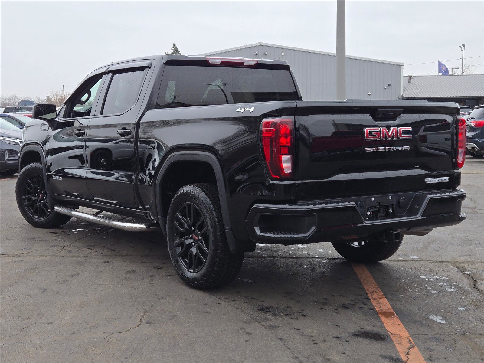 Used 2024 GMC Sierra 1500 Elevation AWD/4WD image 12