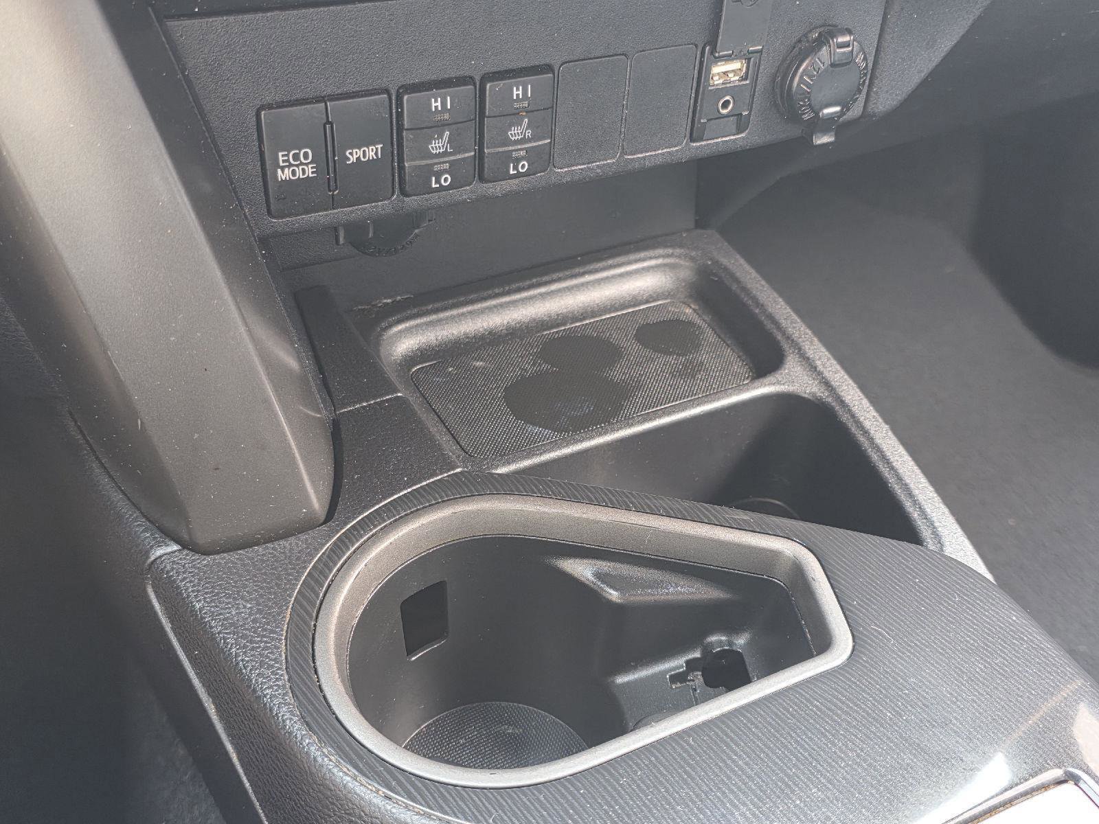 Used 2017 Toyota RAV4 SE w/ Power Special Value Package FWD image 18