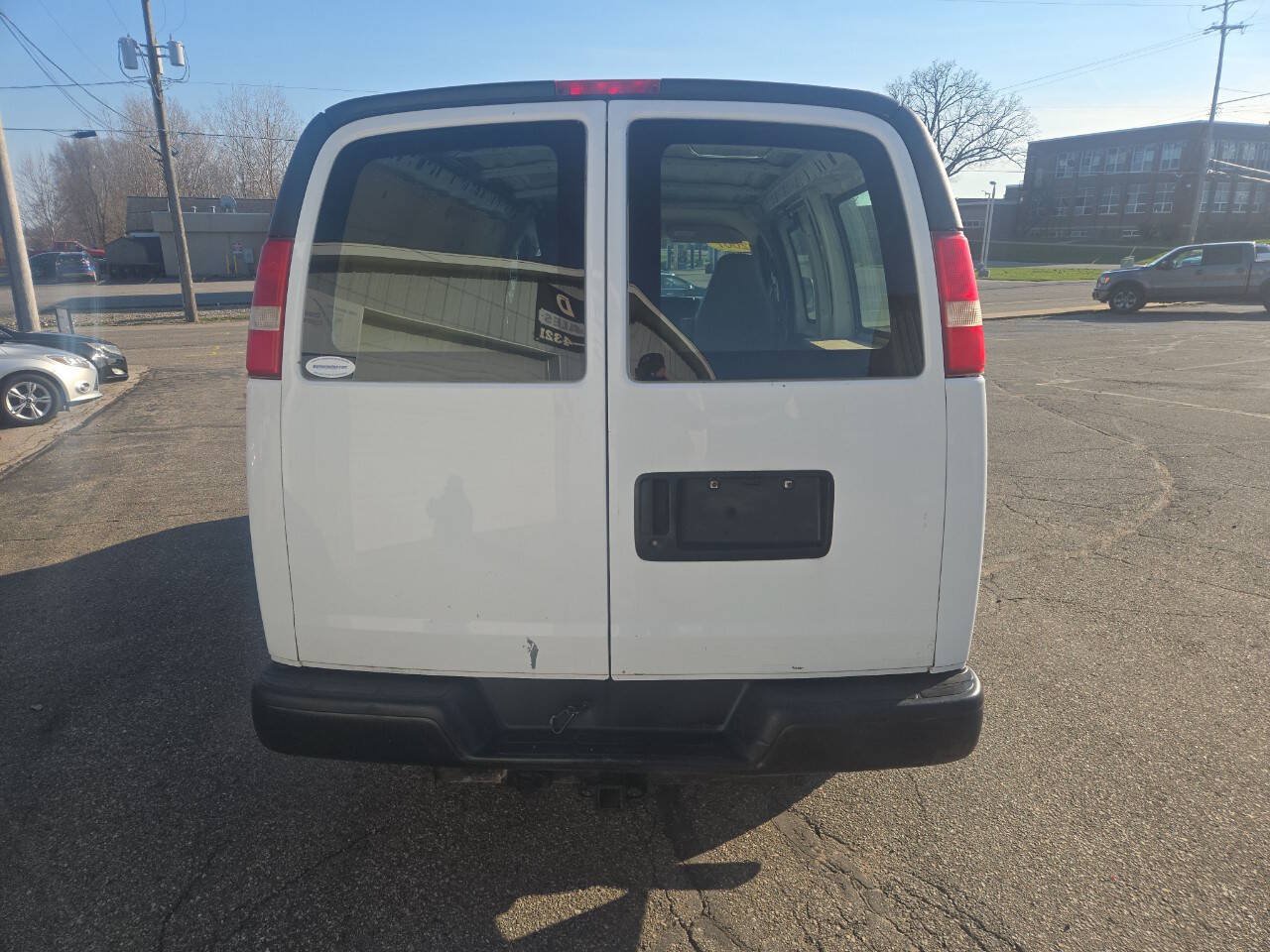 Used 2007 Chevrolet Express 2500 RWD image 7