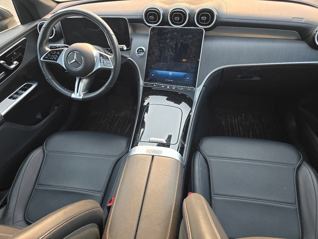 Used 2023 Mercedes-Benz GLC 300 4MATIC image 23