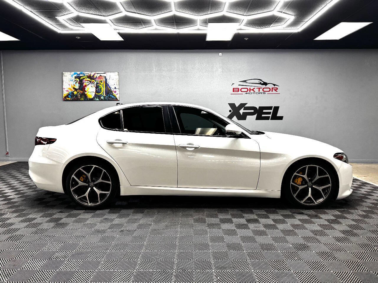 Used 2018 Alfa Romeo Giulia Ti Sport w/ Quick Order Package 22U Sport image 14