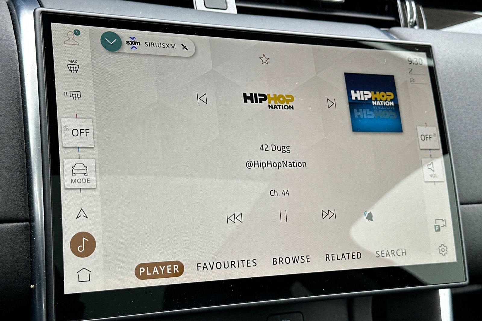 Used 2025 Land Rover Discovery Sport S image 20