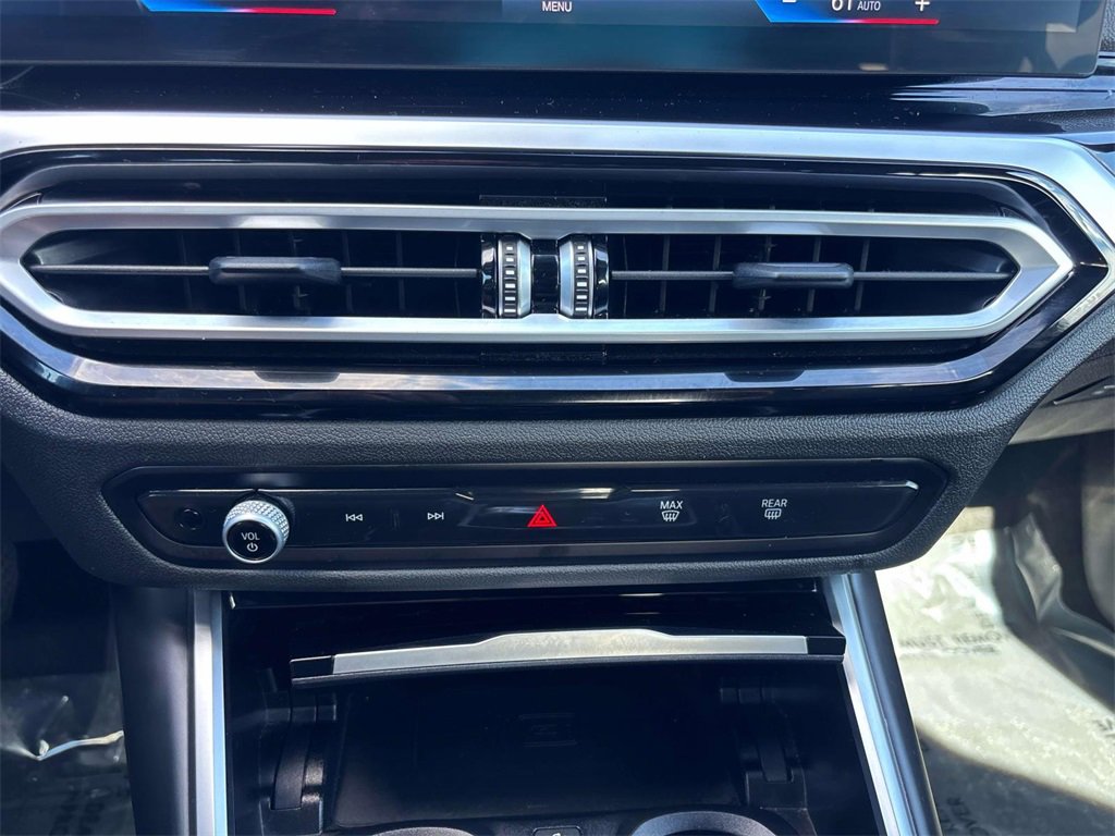 Used 2024 BMW 330e xDrive image 27