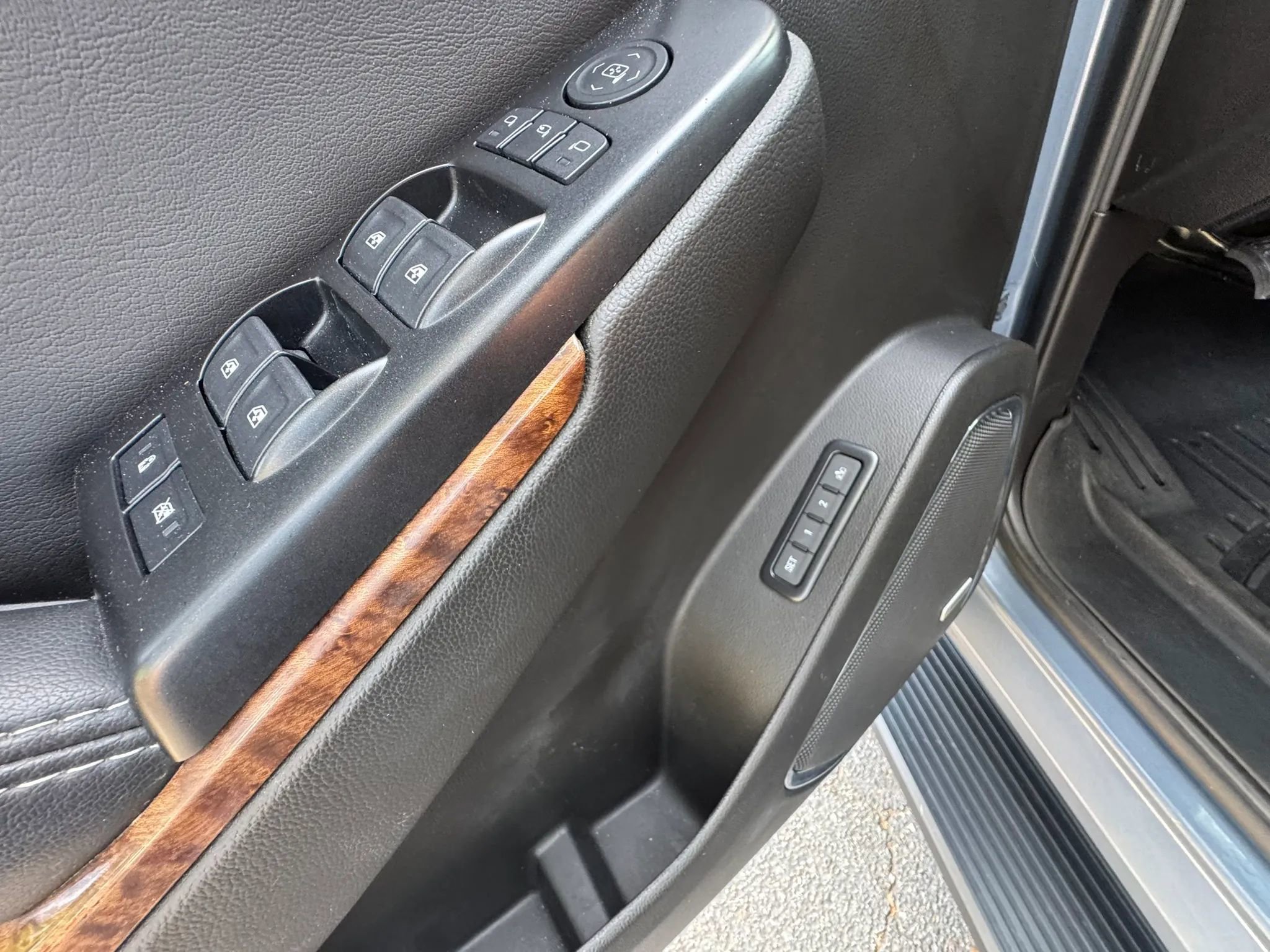 Used 2015 Chevrolet Tahoe LT w/ Max Trailering Package image 26