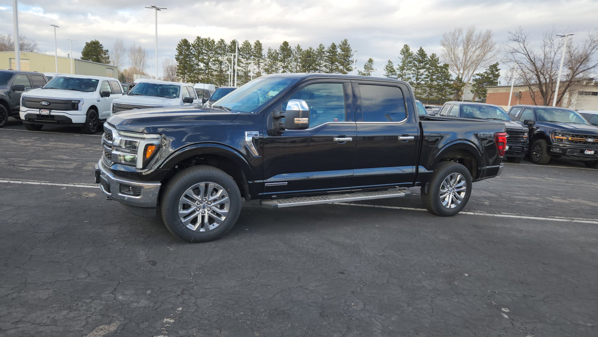 New 2025 Ford F150 Lariat w/ Equipment Group 501A Mid image 4