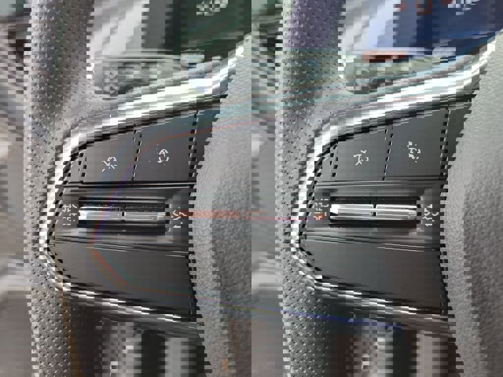 Used 2026 Chevrolet Equinox EV LT image 21