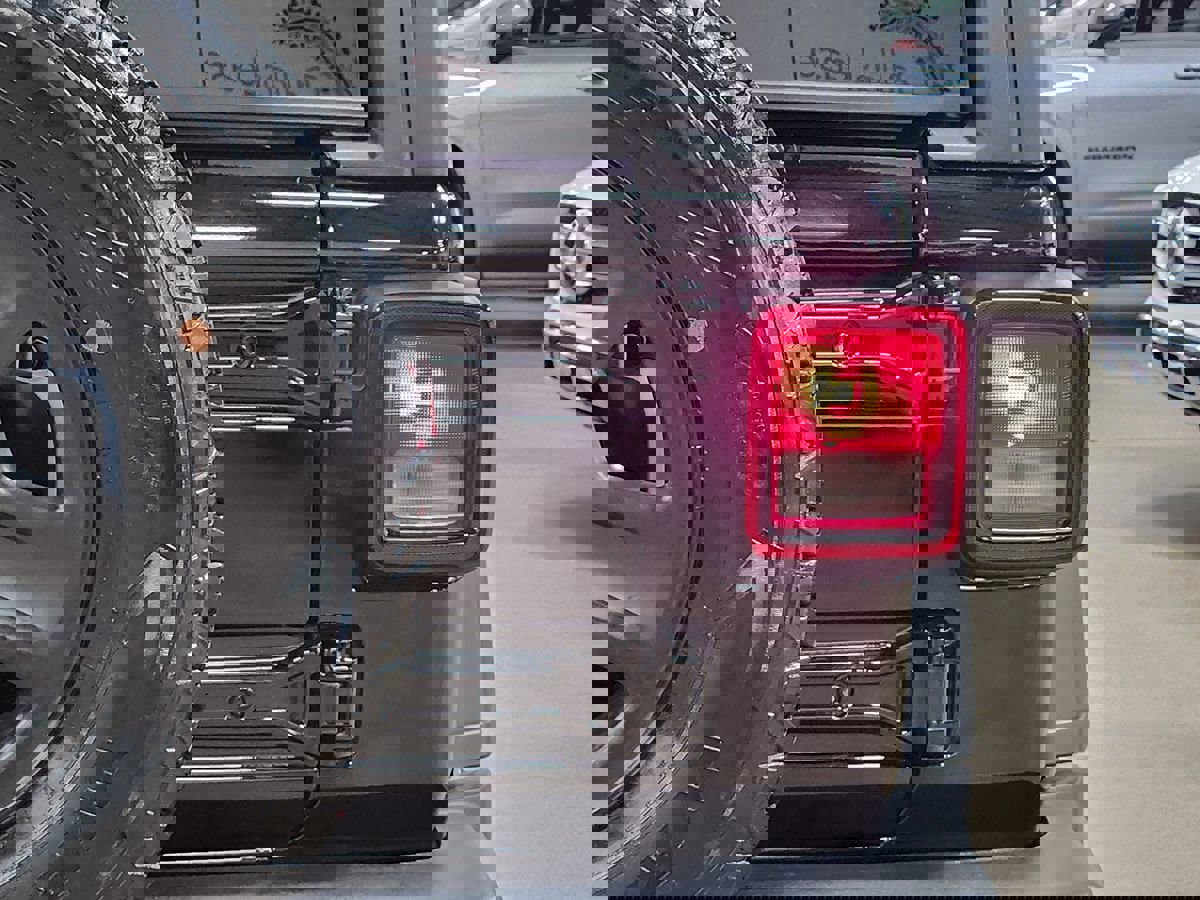 Used 2020 Jeep Wrangler Unlimited Sport image 22