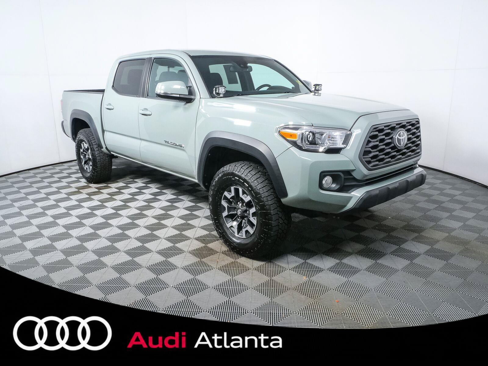 Used 2022 Toyota Tacoma TRD Off-Road AWD/4WD image 1